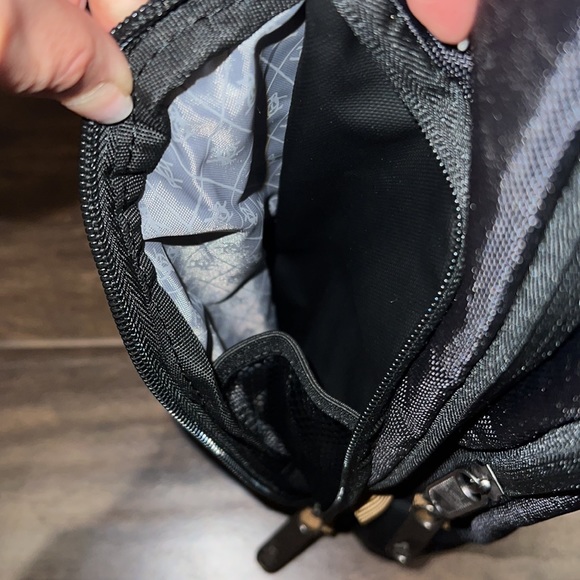 Original Penguin by Munsingwear Black Gold Backpack Travel Laptop Bag - Picture 7 of 13